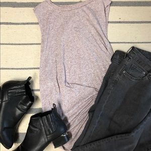 Simple loose fitting muscle tee shirt